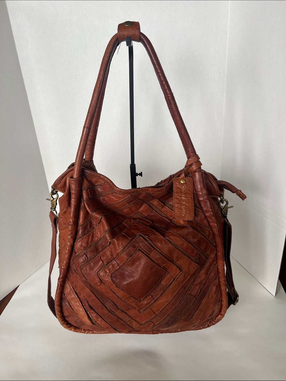 Monserat De Lucca Benecio crossbody tote